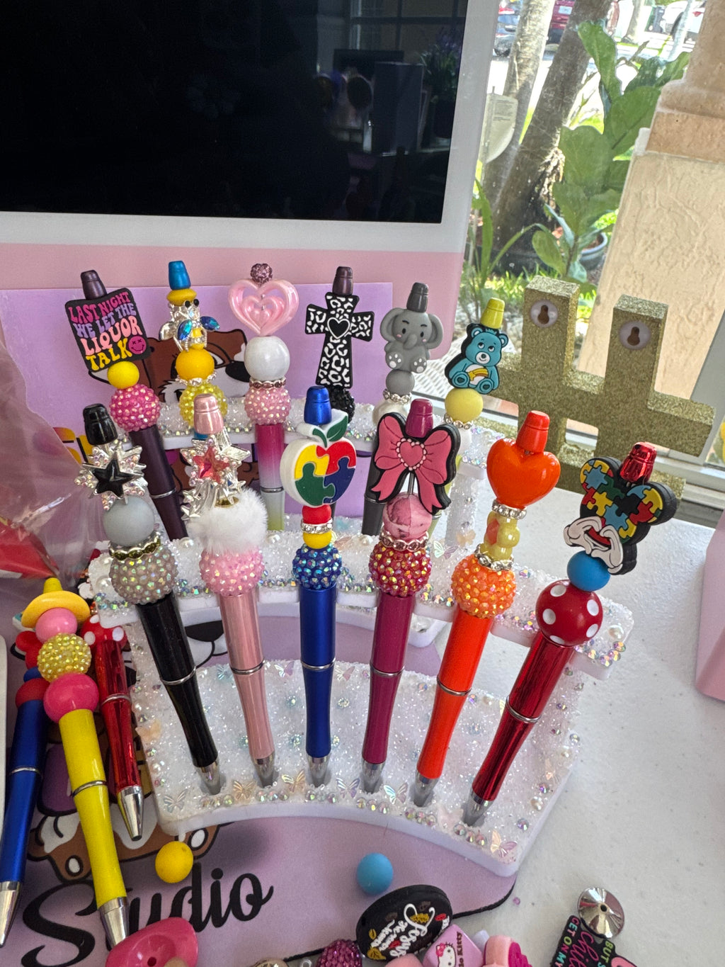 Mothers Day Flash Sale $5 Pens "Live Claim" - Assorted